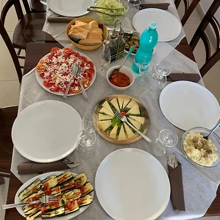 Drommire In Plassa E Clesia Guest house 3*