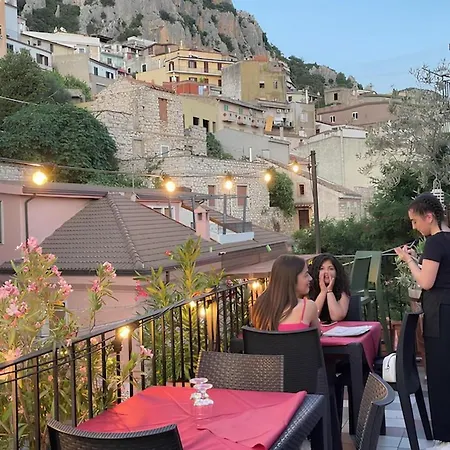 Drommire In Plassa E Clesia Baunei