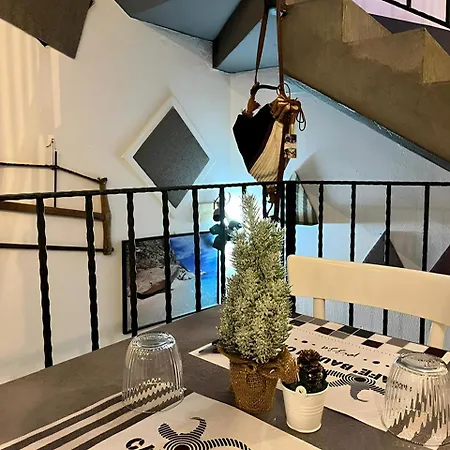 Drommire In Plassa E Clesia Guest house
