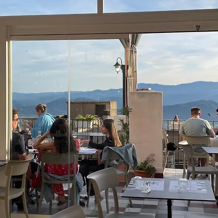 Drommire In Plassa E Clesia Affittacamere 3*