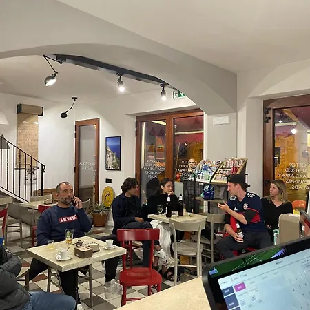 Drommire In Plassa E Clesia 3* באוני