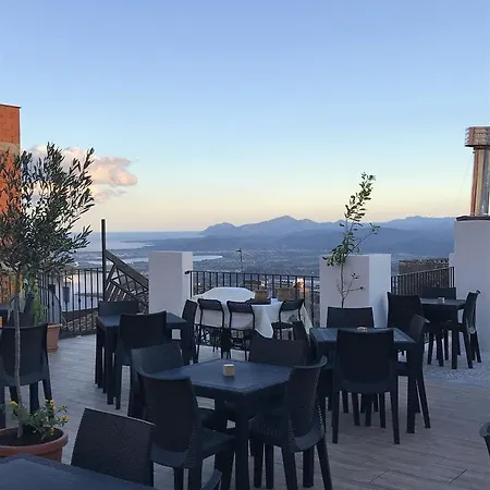 Drommire In Plassa E Clesia Guest house Baunei