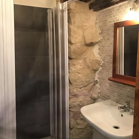 Guest house Drommire In Plassa E Clesia